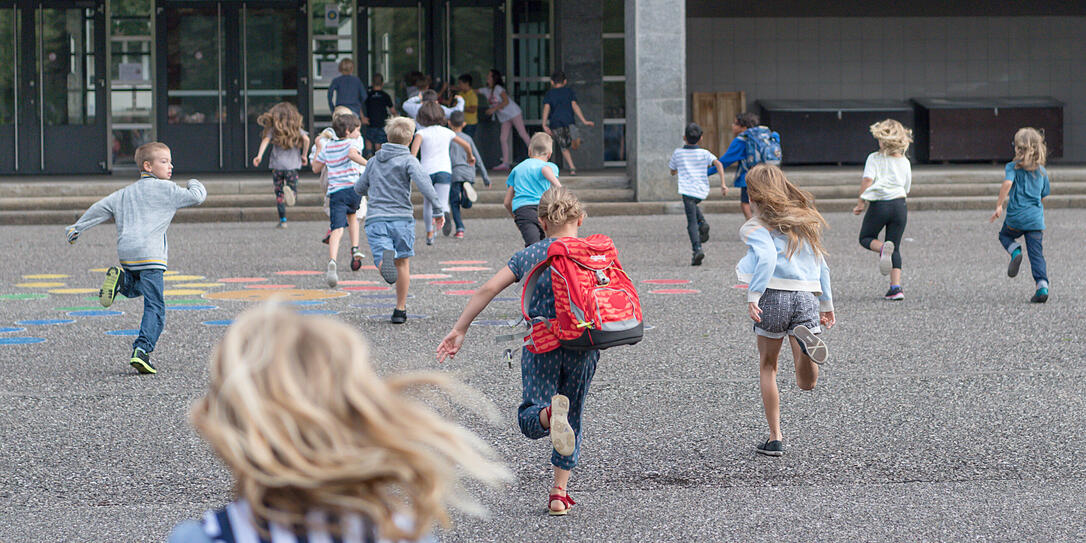 SCHULANFANG, 1. SCHULTAG, ERSTER SCHULTAG, BEGINN, SCHULBEGINN, GYMNASIUM KIRSCHGARTEN, SCHULANFANG, 1. SCHULTAG, ERSTER SCHULTAG, BEGINN, SCHULBEGINN, GYMNASIUM KIRSCHGARTEN,