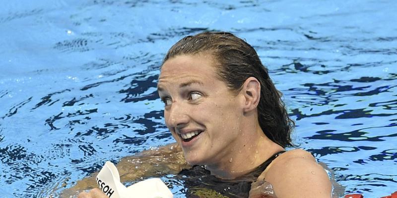 Katinka Hosszu freut sich über ihre erste Olympiamedaille und den Weltrekord