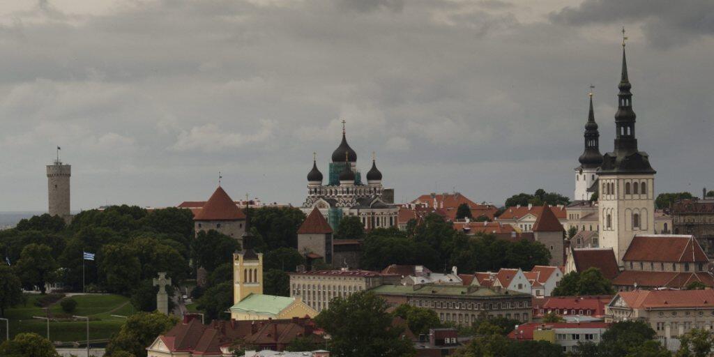 In Estland läuft der Ausnahmezustand wegen des Coronavirus am Montag um Mitternacht aus. Im Bild die Hauptstadt Tallinn.
