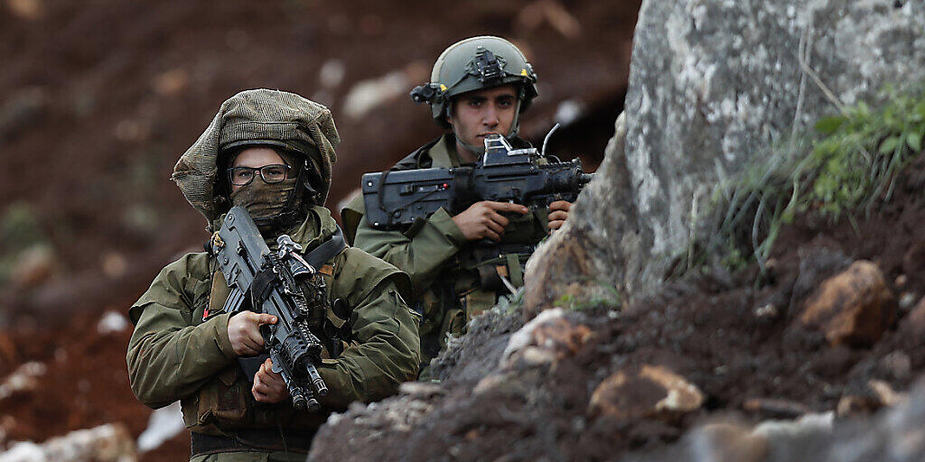 Israel verstärkt seine Verteidigungsmassnahmen an der Grenze zum Libanon. (Archivbild) Israel verstärkt seine Verteidigungsmassnahmen an der Grenze zum Libanon. (Archivbild)