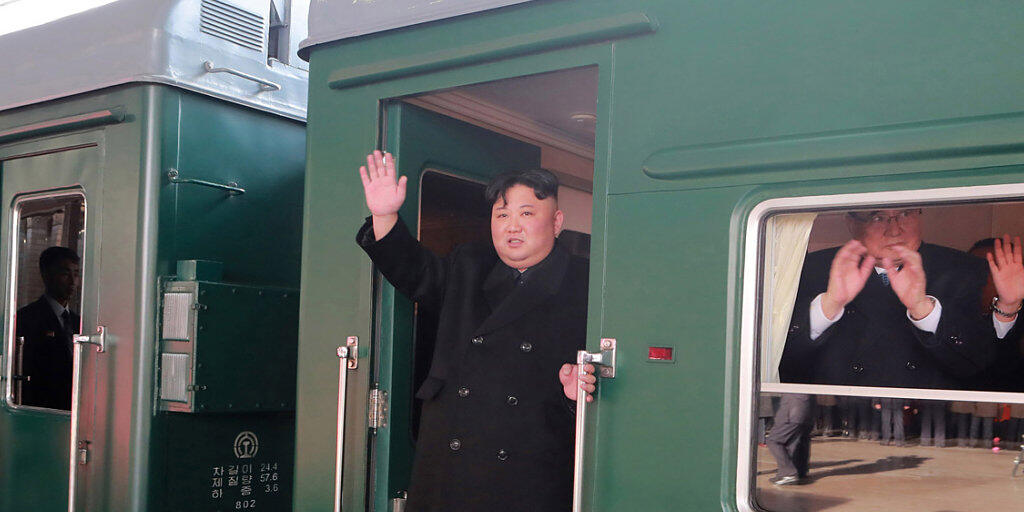Nordkoreas Diktator Kim Jong Un ist mit seinem gepanzerten Sonderzug zum zweiten Gipfeltreffen mit US-Präsident Donald Trump kommende Woche in Vietnam aufgebrochen.