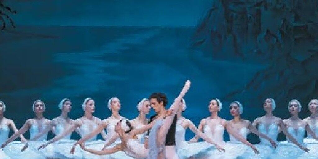 Für manche ist es Kitsch, anderen wärmt klassisches russisches Ballett traditionell im Winter die Herzen: Auch dieses Jahr tourt das Staatliche Russische Ballett Moskau mit "Nussknacker" und "Schwanensee" durch Deutschland und die Schweiz. (zVg)