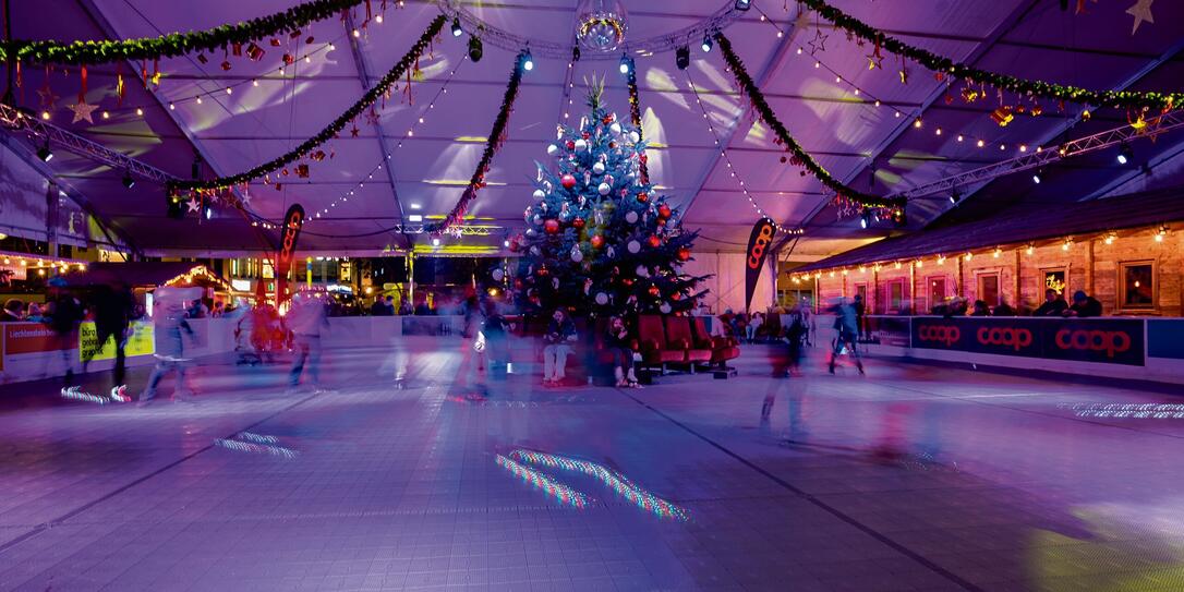 20221111 Eröffnung «Vaduz on Wheels», Rathausplatz