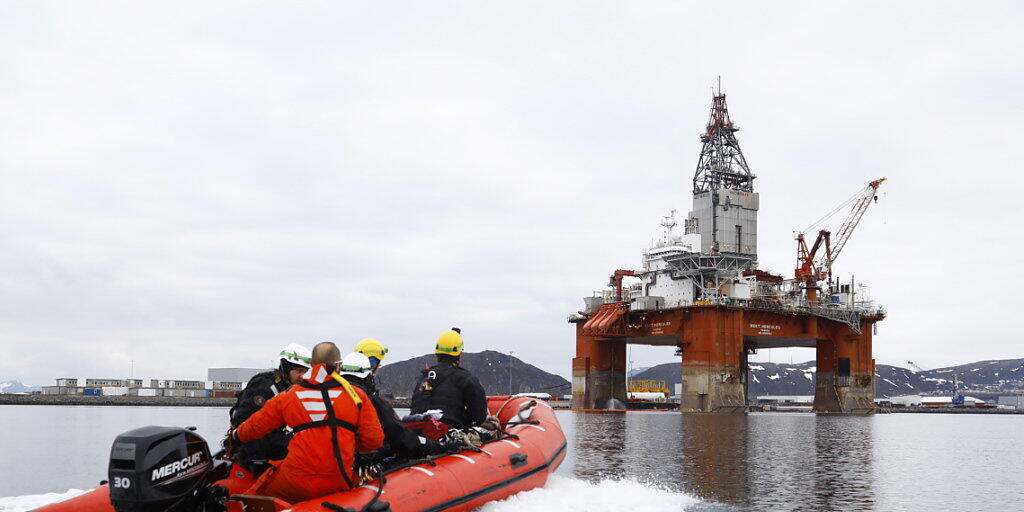Greenpeace-Aktivisten gingen bereits im April gegen eine Ölbohrinsel im norwegischen Hammerfest vor. (Archivbild)
