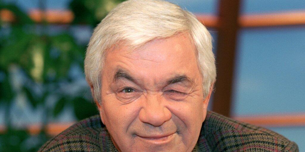 Er hätte sich gewünscht, 90 Jahre alt zu werden: Schlagersänger Gus Backus ist im Alter von 81 Jahren gestorben. (Archivbild) Er hätte sich gewünscht, 90 Jahre alt zu werden: Schlagersänger Gus Backus ist im Alter von 81 Jahren gestorben. (Archivbild)