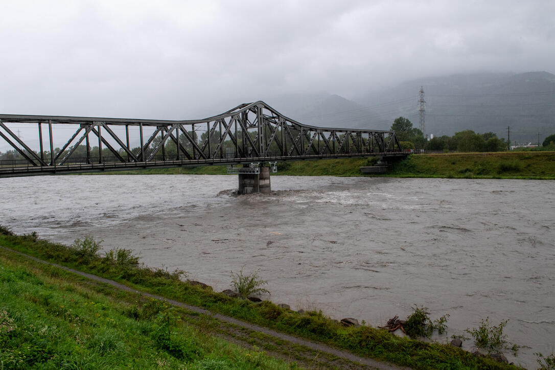 Hochwasser Rhein und Kanal