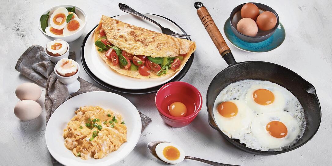 Cooked egg dishes for breakfast.