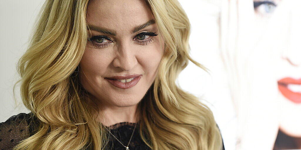 Die 61-jährige Sängerin Madonna hat das erste von mehreren geplanten Konzerten ihrer "Madame X"-Tour in London aufgrund gesundheitlicher Probleme kurzfristig abgesagt. (Archivbild) Die 61-jährige Sängerin Madonna hat das erste von mehreren geplanten Konzerten ihrer "Madame X"-Tour in London aufgrund gesundheitlicher Probleme kurzfristig abgesagt. (Archivbild)