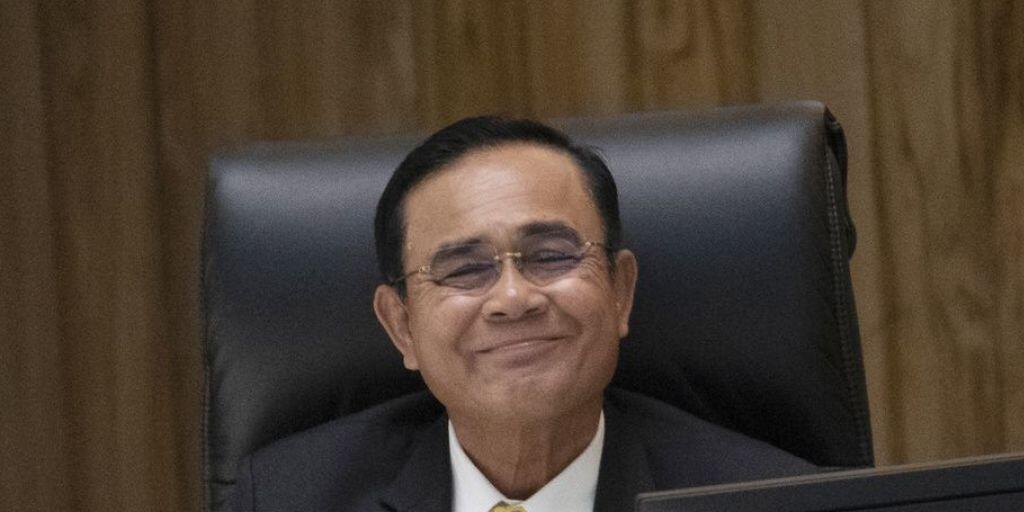 Der thailändische Premier Prayuth Chan-ocha beantwortet Fragen aus dem Parlament.