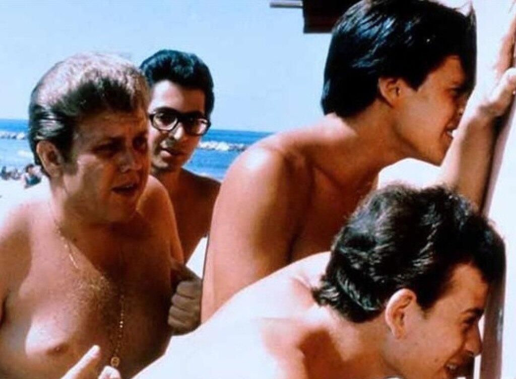 Blick in die Mädchengarderobe: Szene aus "Eis am Stiel", einer der ersten frivolen Teenie-Klamotten. Vor 40 Jahren kam der Film ins Kino. (Pressebild) Blick in die Mädchengarderobe: Szene aus "Eis am Stiel", einer der ersten frivolen Teenie-Klamotten. Vor 40 Jahren kam der Film ins Kino. (Pressebild)