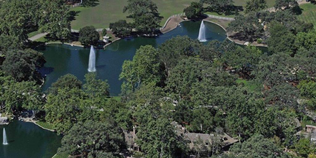 Die Neverland-Ranch des verstorbenen Popsängers Michael Jackson kann für 31 Millionen Dollar gekauft werden. (Archivbild) Die Neverland-Ranch des verstorbenen Popsängers Michael Jackson kann für 31 Millionen Dollar gekauft werden. (Archivbild)