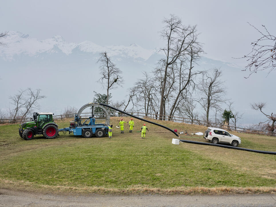 Installation der Fernwärme auf Schloss Vaduz