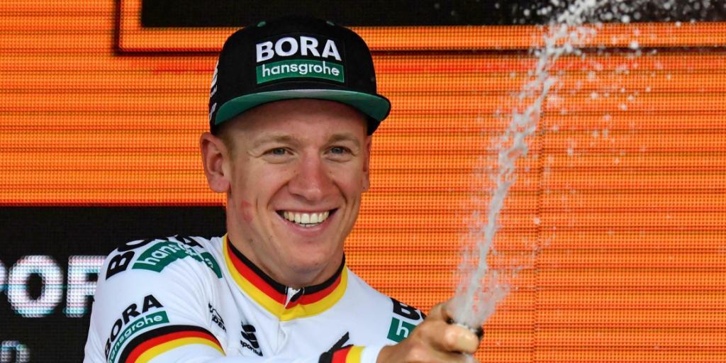 Der deutsche Meister Pascal Ackermann gewann in Terracina die 5. Etappe des Giro d'Italia