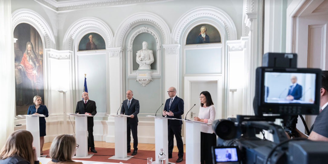 Livestream: Gesamtregierung informiert um 16 Uhr