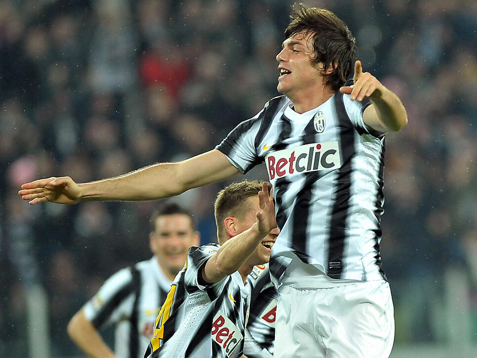 Paolo De Ceglie, aufgenommen im März 2012 im Trikot von Juventus Turin, jubelt über einen Treffer