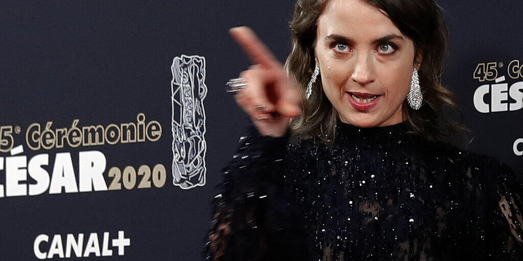 Die Schauspielerin Adèle Haenel, die an der Verleihung der Césars als Zuschauerin teilnahm, verliess aus Protest den Saal, als die Jury die Vergabe des Regiepreises an den US-Schauspieler Roman Polanski bekannt gab.