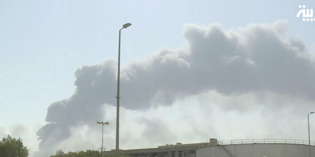 Nach den Drohnenangriffen auf Erdölanlagen in Saudi-Arabien am Samstag werden Engpässe bei der Lieferung von Erdöl befürchtet.