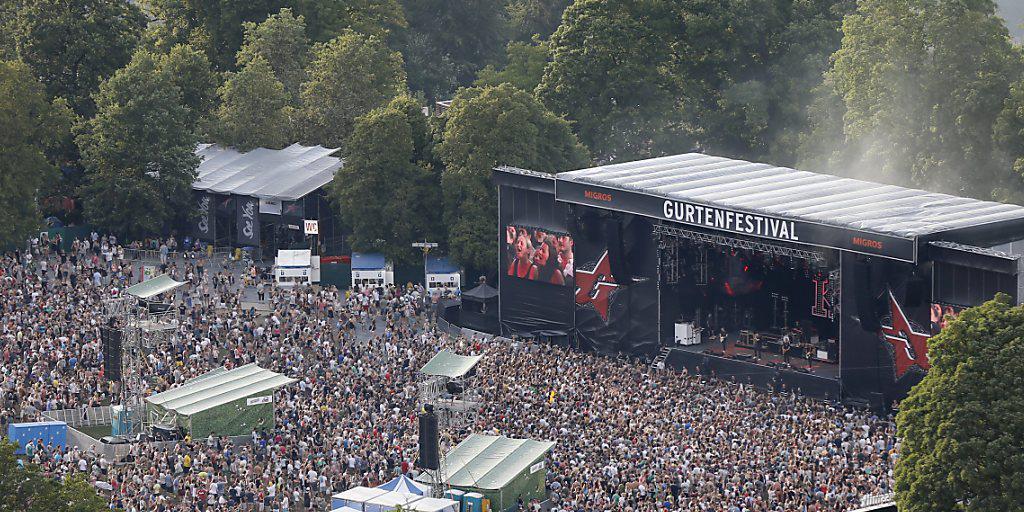 Das Gurten-Festival in Bern startete mit zwei Hitzetagen, am Samstag sorgten einige Regengüsse für etwas Abkühlung.