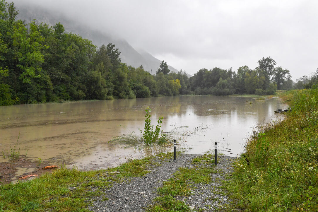 Hochwasser Rhein und Kanal