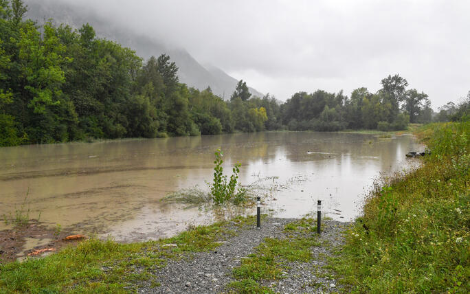 Hochwasser Rhein und Kanal