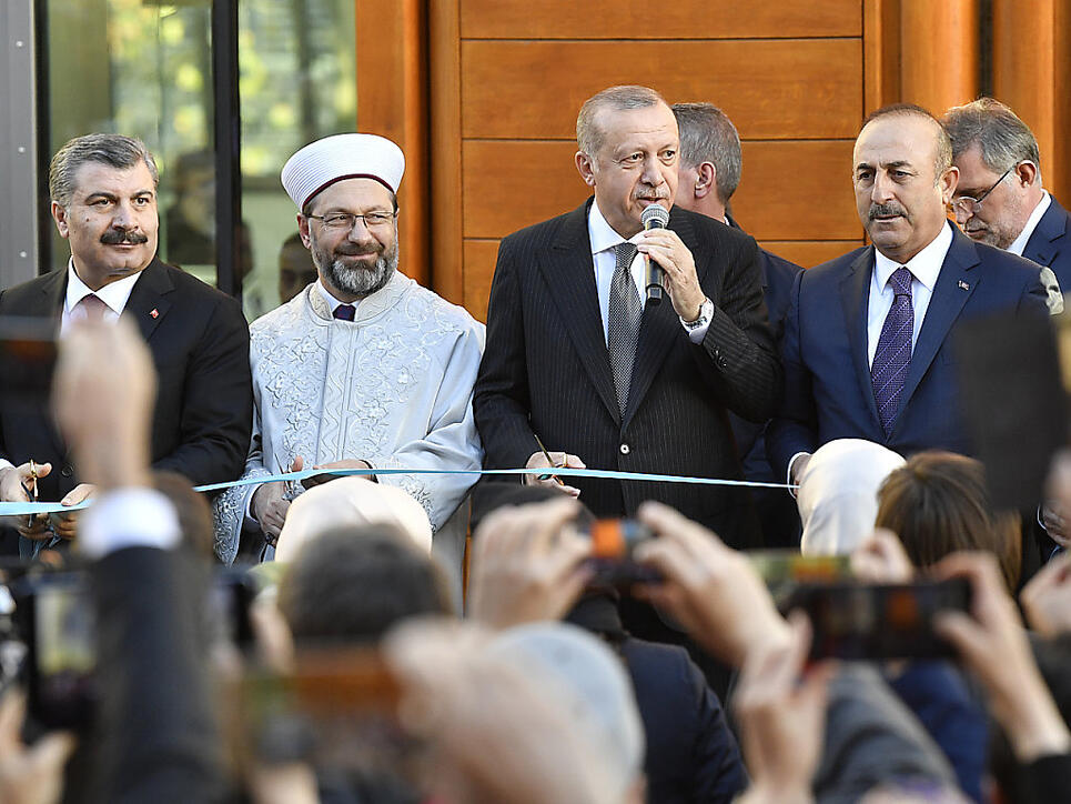 Der türkische Staatspräsident Erdogan bei der Eröffnung der grossen Ditib-Moschee in Köln.