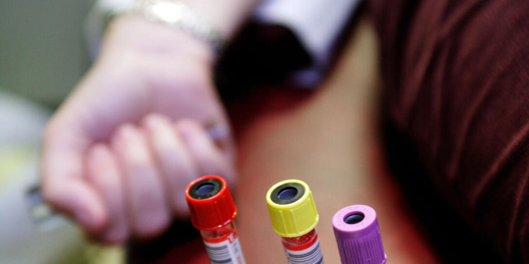 BLUT, BLUTSPENDEN, SPENDEN, BLUTSPENDER, SPENDER