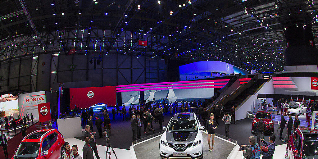 Der Genfer Autosalon will digitaler werden und sagt der Konkurrenz in Frankfurt und Paris den Kampf an. Genf werde bald die einzige Automesse in Europa sein, ist der designierte Generaldirektor Olivier Rihs überzeugt.(Archivbild)