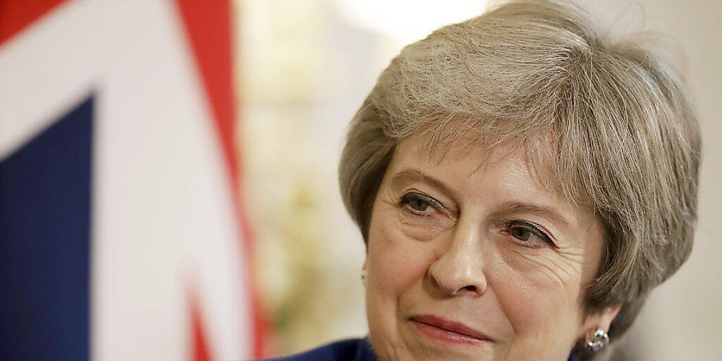 Ein Entwurf eines Austrittsabkommens zwischen Grossbritannien und der EU soll stehen. Das teilte das Büro von Premierministerin Theresa May (Bild) am Dienstagabend mit. (Archiv)