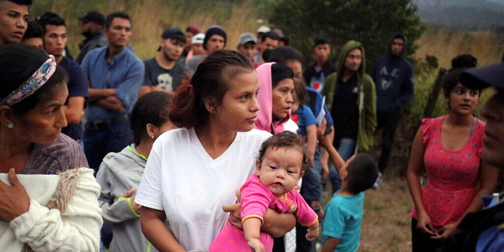 Rund 3000 Mittelamerikanerinnen und Mittelamerikaner haben sich zusammen auf den Weg in Richtung US-Grenze gemacht. (Archivbild)