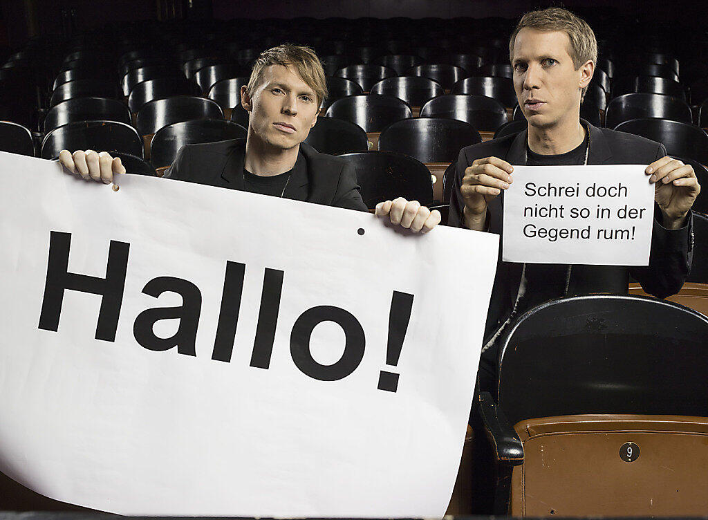 Sind für den Schweizer Kleinkunstpreis 2018 nominiert: Christof Wolfisberg (links) und Jonas Anderhub vom Luzerner Komikerduo Ohne Rolf. (Archivbild)