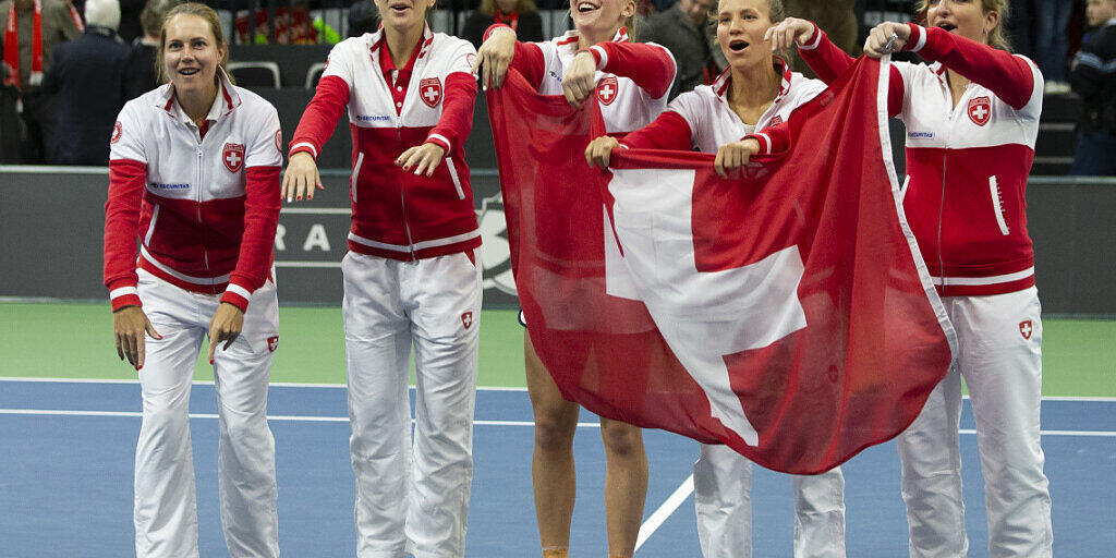 Wird das Schweizer Fed-Cup-Team auch in Budapest La Ola zelebrieren können?