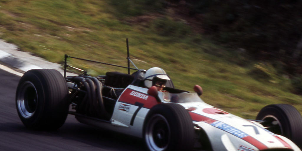 John Surtees 1968 in einem Honda beim GP Grossbritannien: Am Freitagnachmittag starb der älteste noch lebende Formel-1-Weltmeister