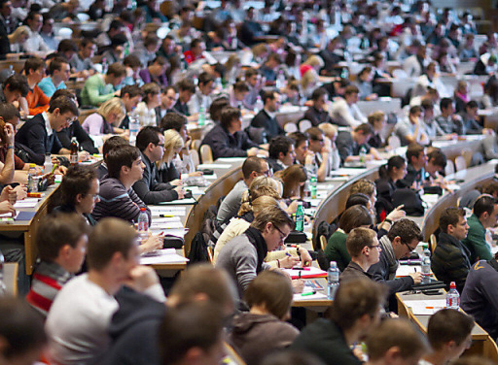 Auslandssemester oder Praktika: Die Teilnahme von Schweizer Studierenden an Austauschprogrammen in Europa wächst. Das zeigt eine neue Studie der nationalen Förderagentur für Austausch und Mobilität Movetia. (Symbolbild)