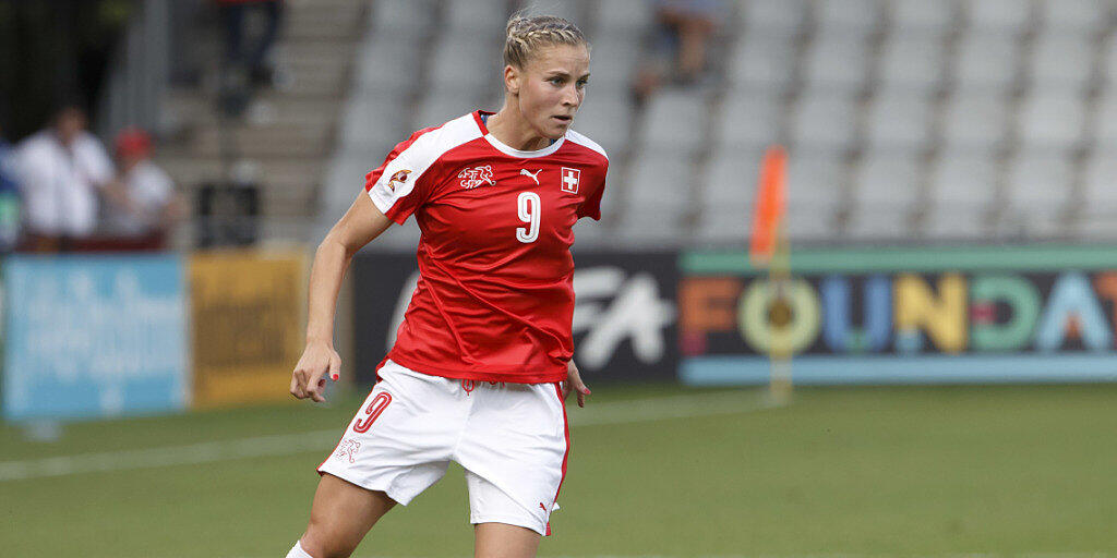 Ana Maria Crnogorcevic in Dress der Nationalmannschaft