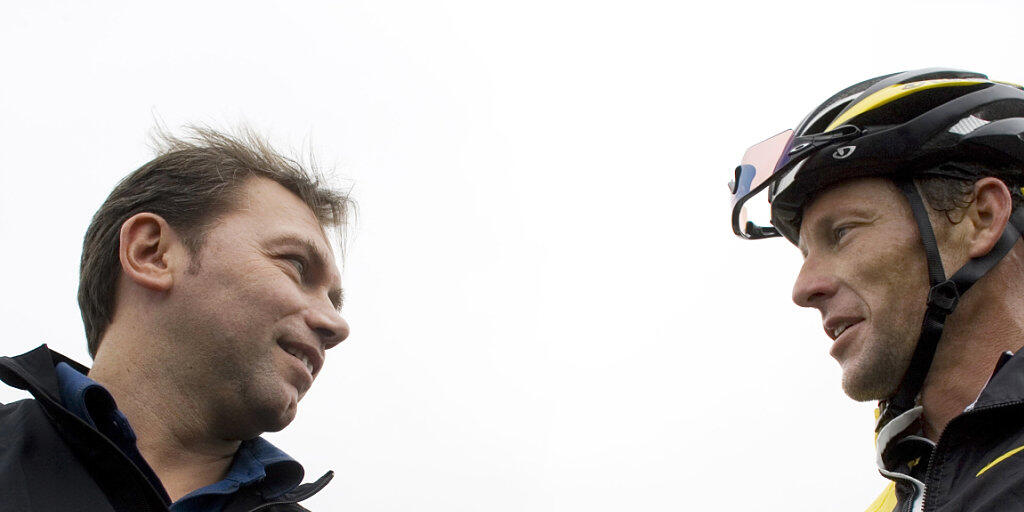 Der Belgier Johann Bruyneel (links) im Dezember 2008 im Gespräch mit Lance Armstrong