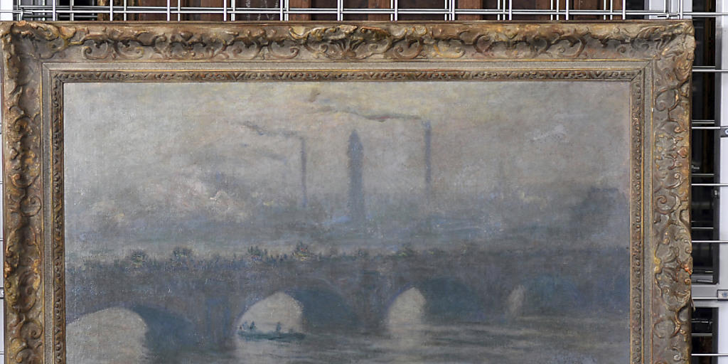 Das Gemälde 'Waterloo Bridge (1903) von Claude Monet (1840-1926) stammt aus dem Gurlitt-Kunstfund. Es wurde am Dienstag in Bonn der Öffentlichkeit gezeigt.