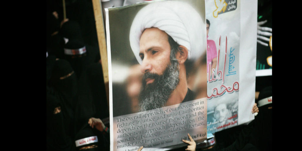 Zum Tode verurteilt: Regierungsgegner in Saudi-Arabien zeigen das Bild des Geistlichen Scheich Nimr al-Nimr. (Archiv) Zum Tode verurteilt: Regierungsgegner in Saudi-Arabien zeigen das Bild des Geistlichen Scheich Nimr al-Nimr. (Archiv)