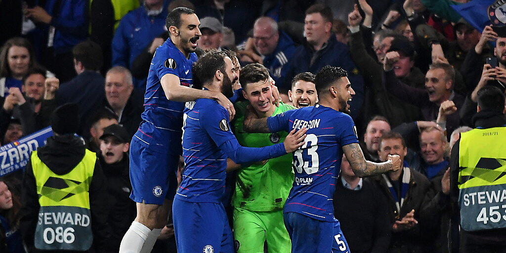 Glückliches Ende für Chelsea: Goalie Kepa Arrizabalaga lässt sich feiern