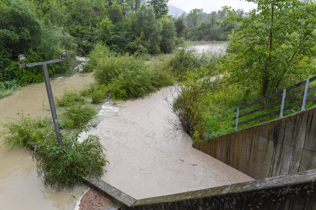Hochwasser Rhein und Kanal