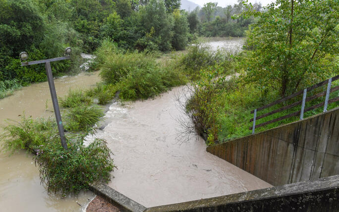 Hochwasser Rhein und Kanal