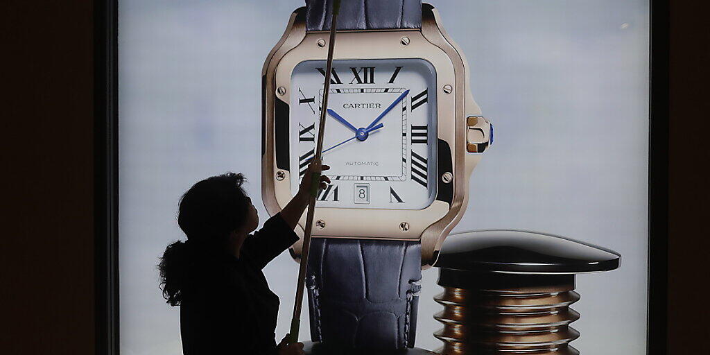 Der Luxusgüterkonzern Richemont mit Marken wie Cartier, IWC oder Piaget hat im Geschäftsjahr 2019/2020 wegen der Coronakrise einen Gewinneinbruch erlitten. (Archivbild)