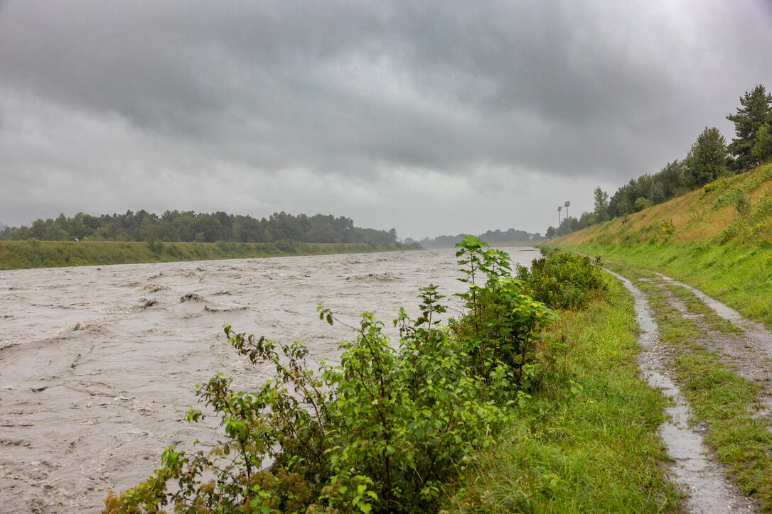 Hochwasser am Rhein