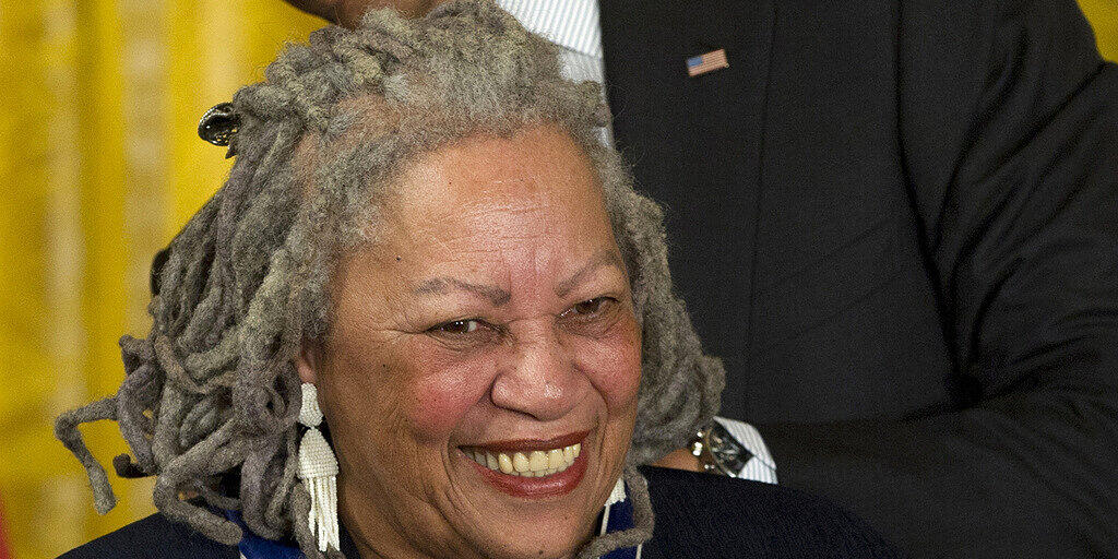 Die amerikanische Autorin Toni Morrison ist mit 88 Jahren gestorben. 1993 erhielt sie den Nobelpreis für Literatur.