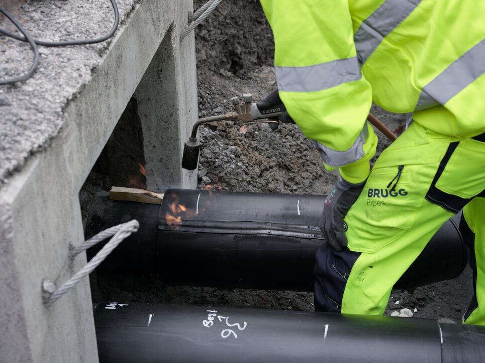 Installation der Fernwärme auf Schloss Vaduz