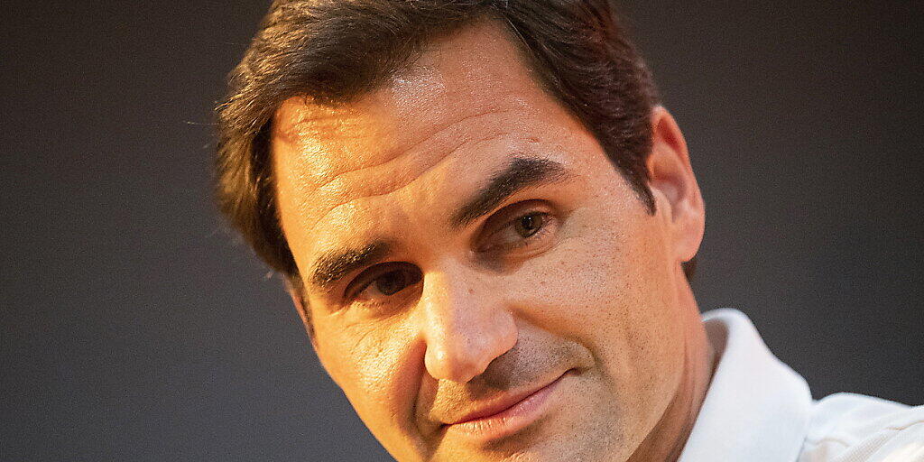 "Spielen gegen die Wand, wie in alten Zeiten": Roger Federer hält sich zuhause fit - und freut sich auf seine Wimbledon-Rückkehr in einem Jahr