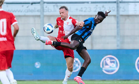 Die Defensive rund um Liridon Berisha (l.) wird gefordert sein.