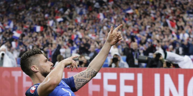 Arsenal-Stürmer Olivier Giroud führt Frankreich zu einem 5:2-Triumph gegen Island
