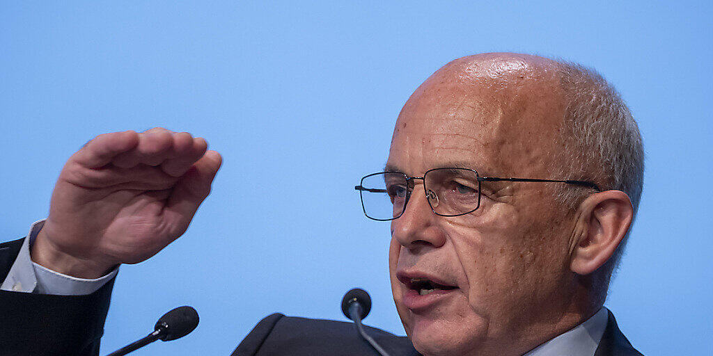 Es braucht mehr Ressourcen des Staates: Bundespraesident Ueli Maurer eröffnete mit seiner Rede die nationale Konferenz Digitale Schweiz 2019 im Congress Center in Basel. Es braucht mehr Ressourcen des Staates: Bundespraesident Ueli Maurer eröffnete mit seiner Rede die nationale Konferenz Digitale Schweiz 2019 im Congress Center in Basel.