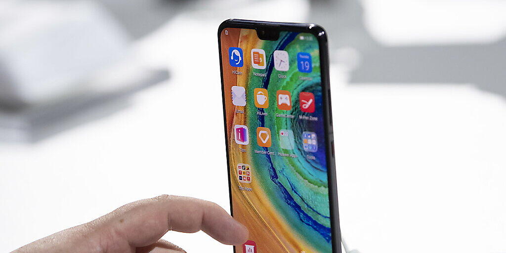 Huawei hat am Donnerstag sein neues Spitezn-Smartphone Mate 30 vorgestellt - dabei aber keine Angaben zur Verfügbarkeit der Geräte gemacht. (Archiv)