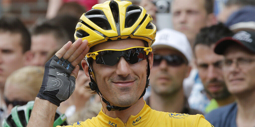 Das Maillot jaune feiert am Freitag sein 100-jähriges Jubiläum. Der erste Träger war am 19. Juli 1919 der Franzose Eugène Christophe, der erste Schweizer 1936 Paul Egli. Als bisher letzter von neun Schweizern liess sich Fabian Cancellara 2015 das gelbe Leadertrikot an der Tour de France überstreifen